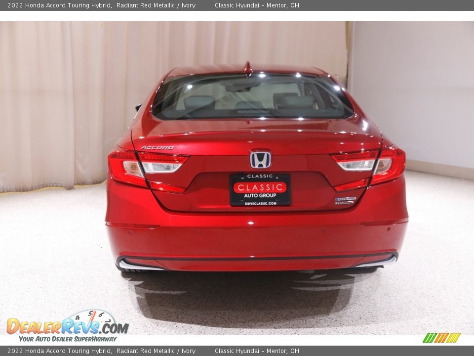2022 Honda Accord Touring Hybrid Radiant Red Metallic / Ivory Photo #20