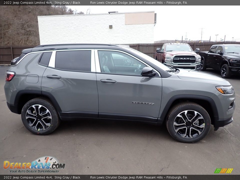 2022 Jeep Compass Limited 4x4 Sting Gray / Black Photo #7