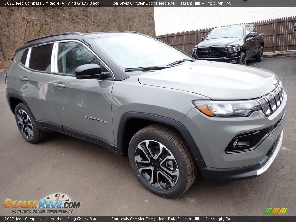 2022 Jeep Compass Limited 4x4 Sting Gray / Black Photo #8
