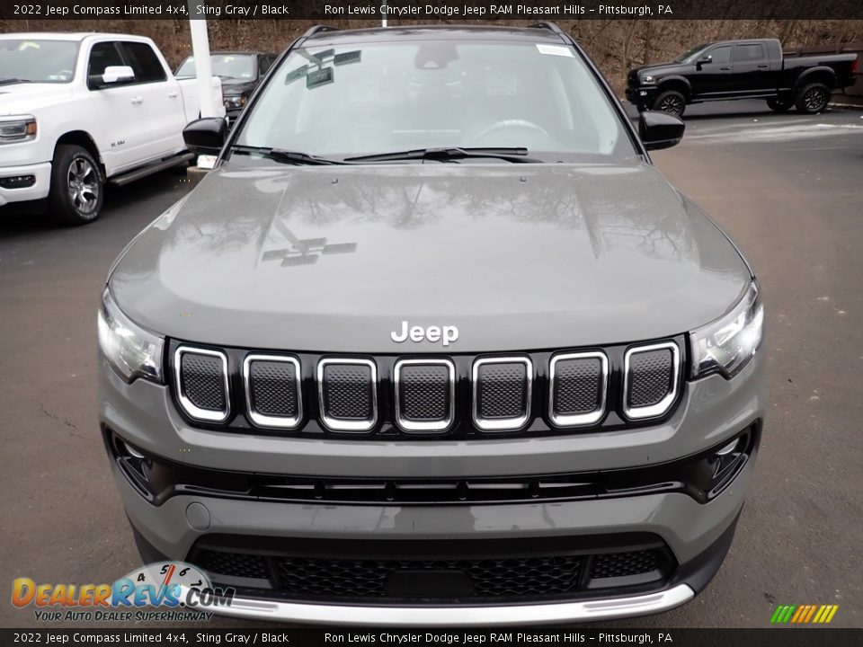 2022 Jeep Compass Limited 4x4 Sting Gray / Black Photo #9