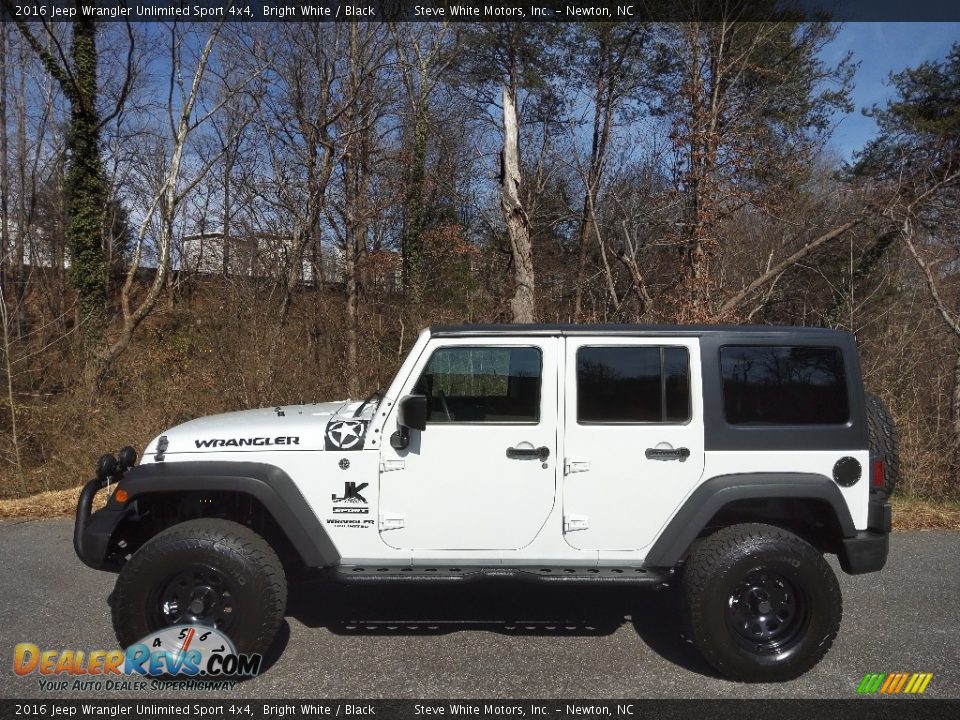 2016 Jeep Wrangler Unlimited Sport 4x4 Bright White / Black Photo #1