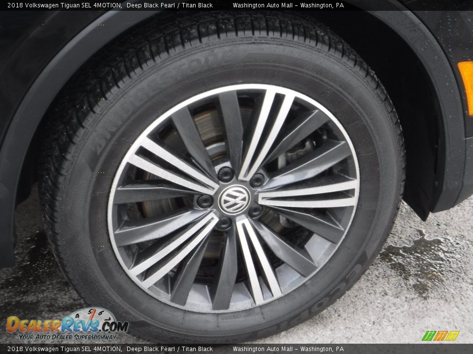 2018 Volkswagen Tiguan SEL 4MOTION Deep Black Pearl / Titan Black Photo #3