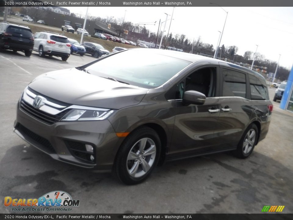 Front 3/4 View of 2020 Honda Odyssey EX-L Photo #6