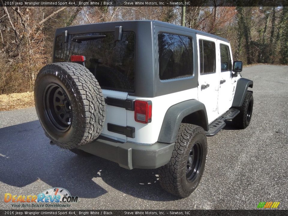 2016 Jeep Wrangler Unlimited Sport 4x4 Bright White / Black Photo #6