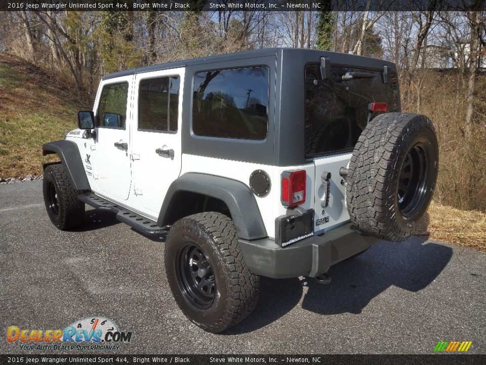 2016 Jeep Wrangler Unlimited Sport 4x4 Bright White / Black Photo #8