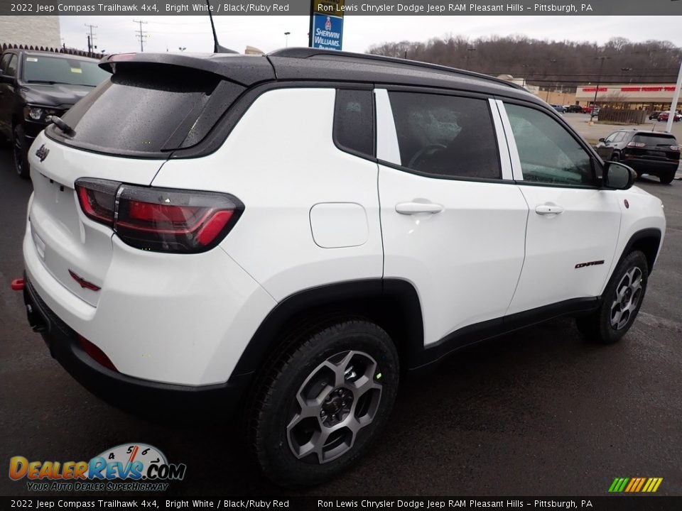 2022 Jeep Compass Trailhawk 4x4 Bright White / Black/Ruby Red Photo #6