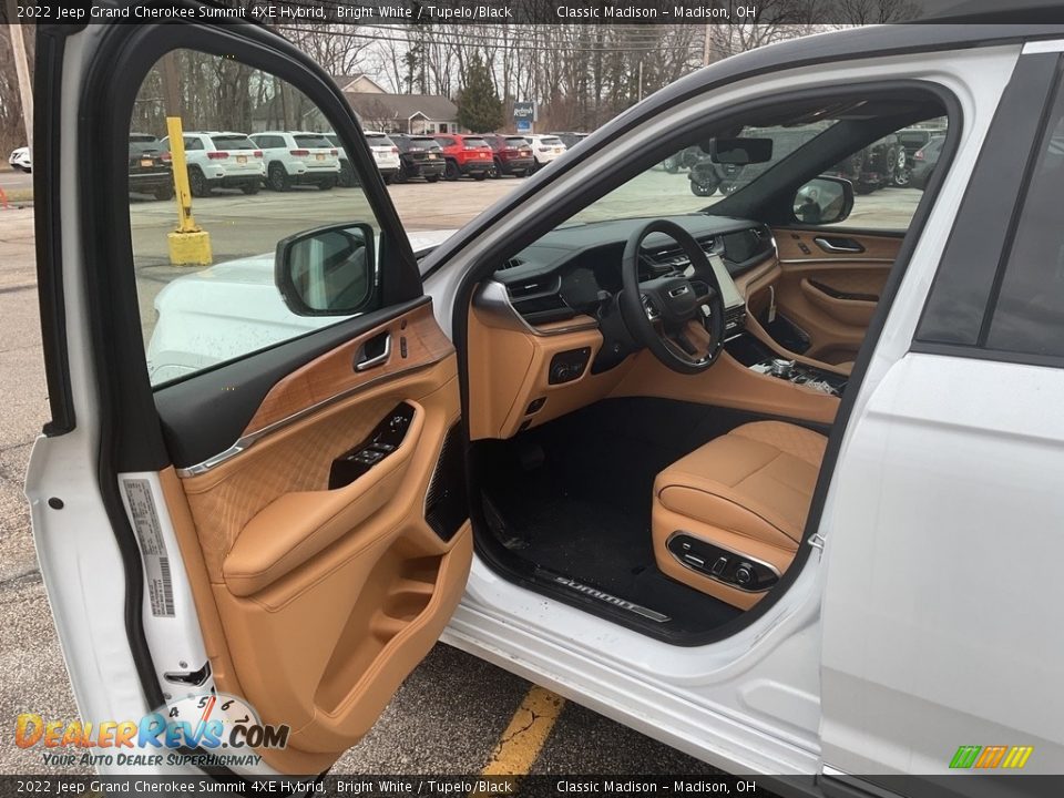 Front Seat of 2022 Jeep Grand Cherokee Summit 4XE Hybrid Photo #8
