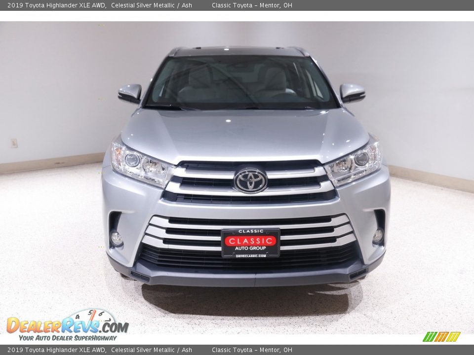 2019 Toyota Highlander XLE AWD Celestial Silver Metallic / Ash Photo #2