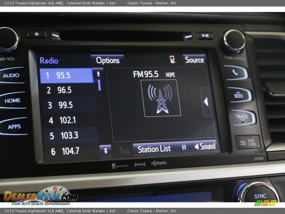 2019 Toyota Highlander XLE AWD Celestial Silver Metallic / Ash Photo #13