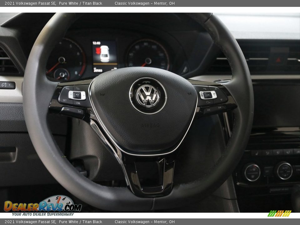 2021 Volkswagen Passat SE Pure White / Titan Black Photo #7