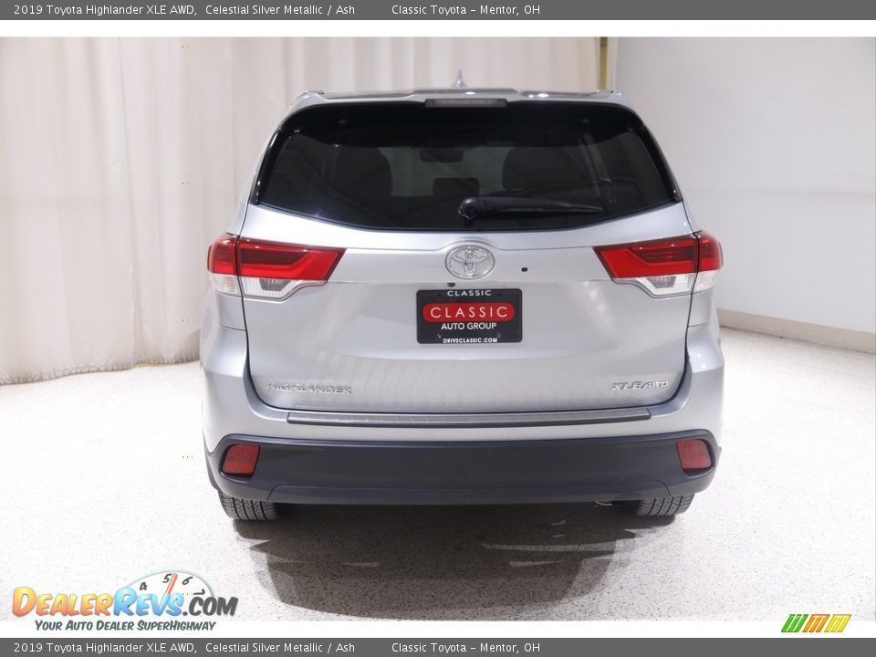 2019 Toyota Highlander XLE AWD Celestial Silver Metallic / Ash Photo #22