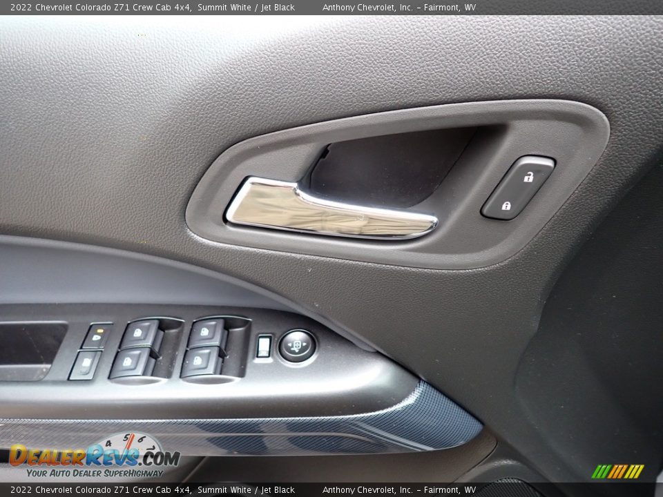 Door Panel of 2022 Chevrolet Colorado Z71 Crew Cab 4x4 Photo #14