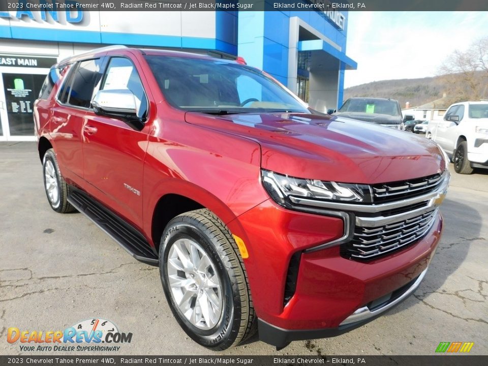 Front 3/4 View of 2023 Chevrolet Tahoe Premier 4WD Photo #4