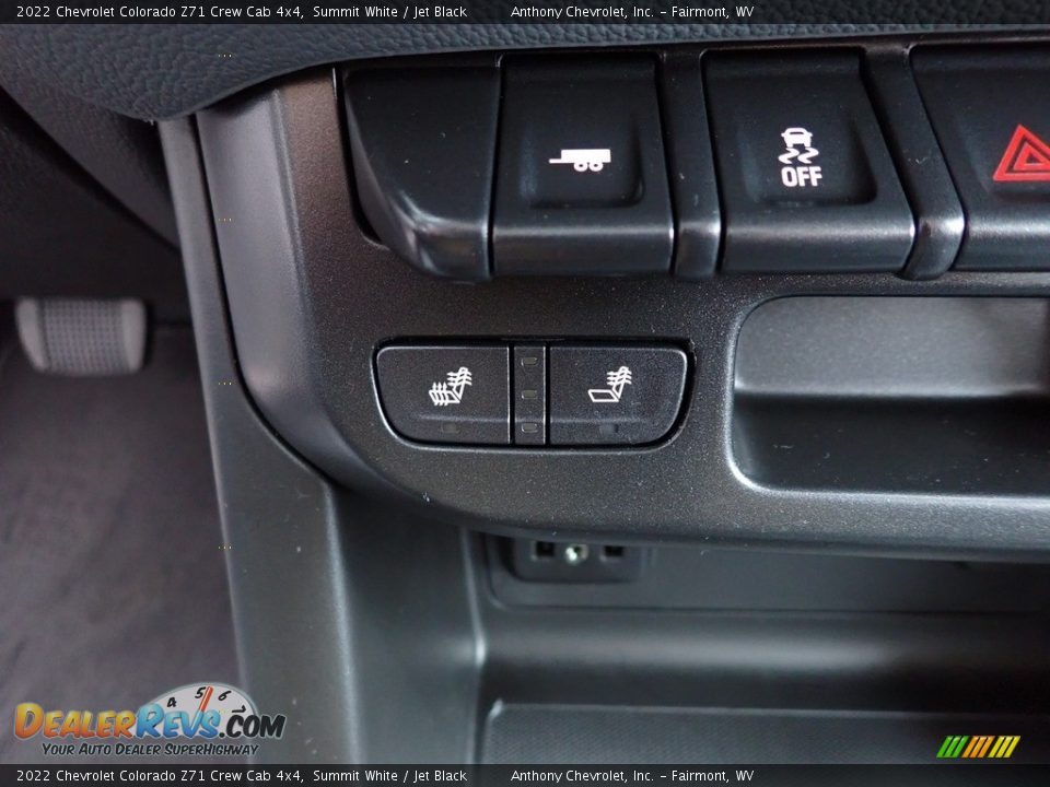 Controls of 2022 Chevrolet Colorado Z71 Crew Cab 4x4 Photo #18