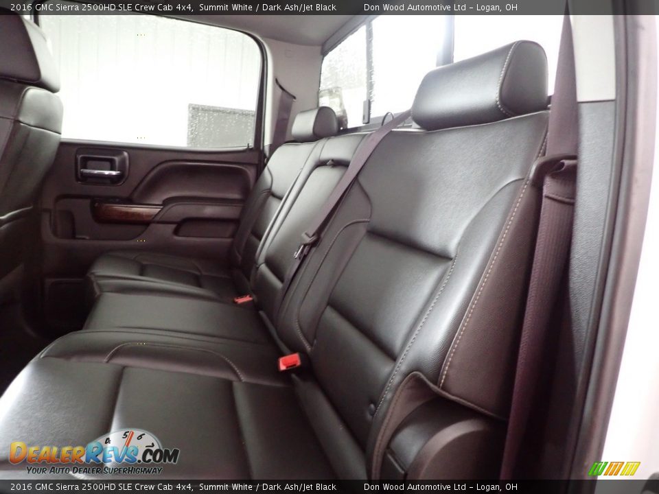 Rear Seat of 2016 GMC Sierra 2500HD SLE Crew Cab 4x4 Photo #23