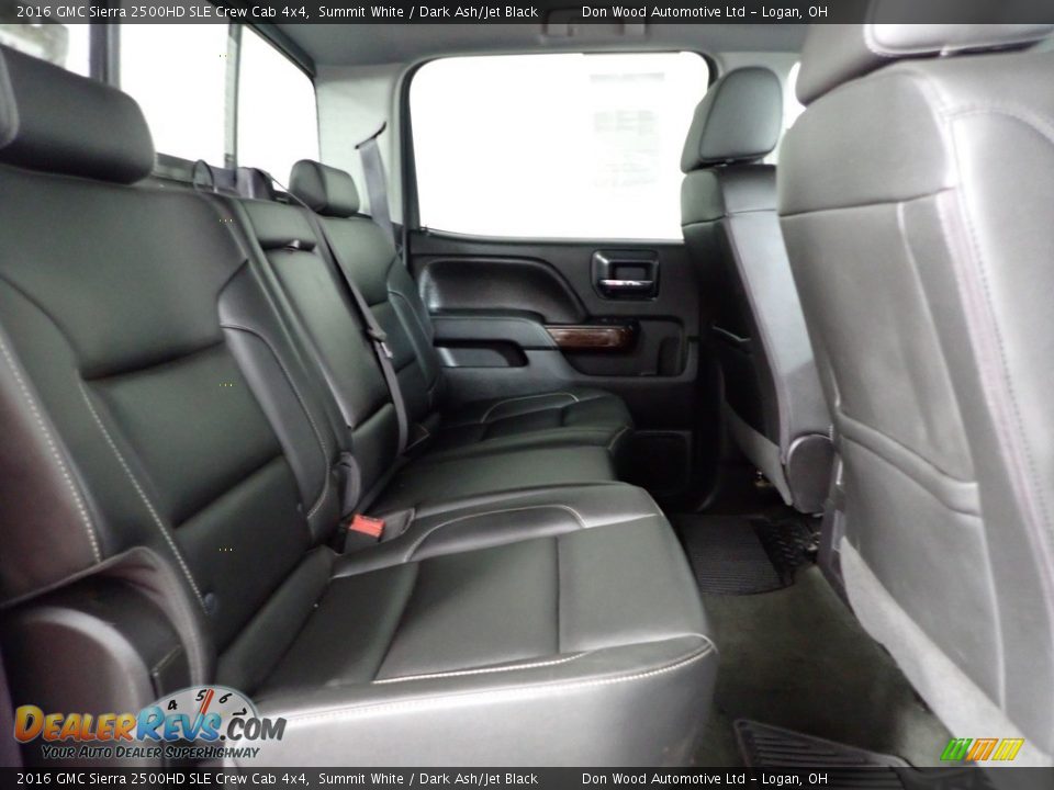 Rear Seat of 2016 GMC Sierra 2500HD SLE Crew Cab 4x4 Photo #28