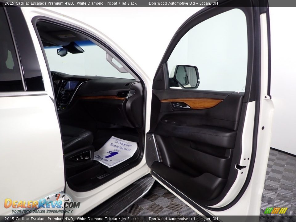 2015 Cadillac Escalade Premium 4WD White Diamond Tricoat / Jet Black Photo #32