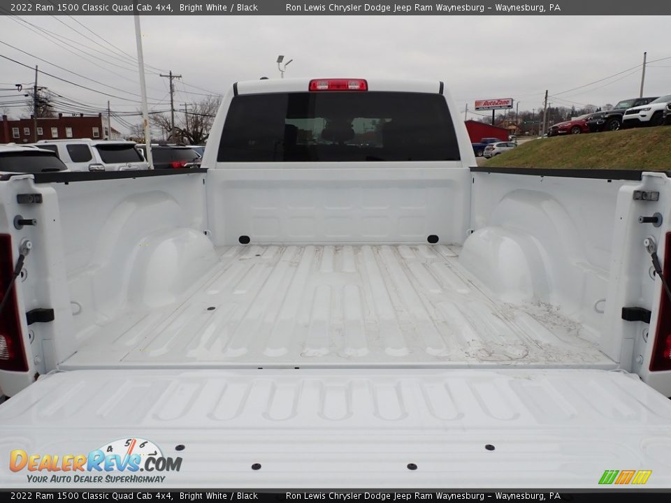 2022 Ram 1500 Classic Quad Cab 4x4 Bright White / Black Photo #5