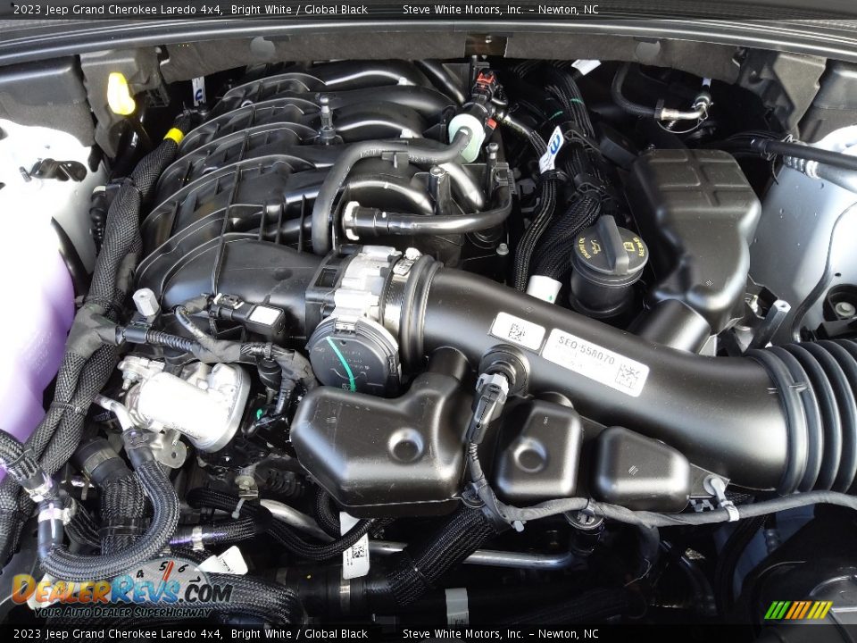 2023 Jeep Grand Cherokee Laredo 4x4 3.6 Liter DOHC 24-Valve VVT V6 Engine Photo #9