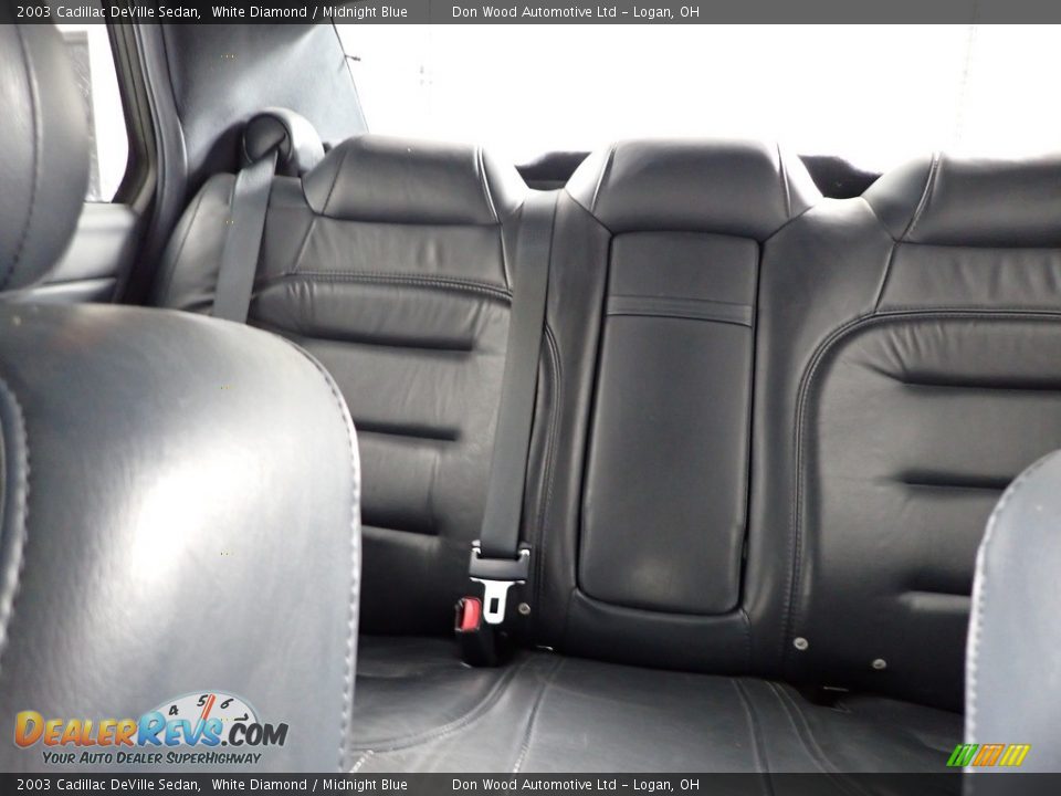 2003 Cadillac DeVille Sedan White Diamond / Midnight Blue Photo #19