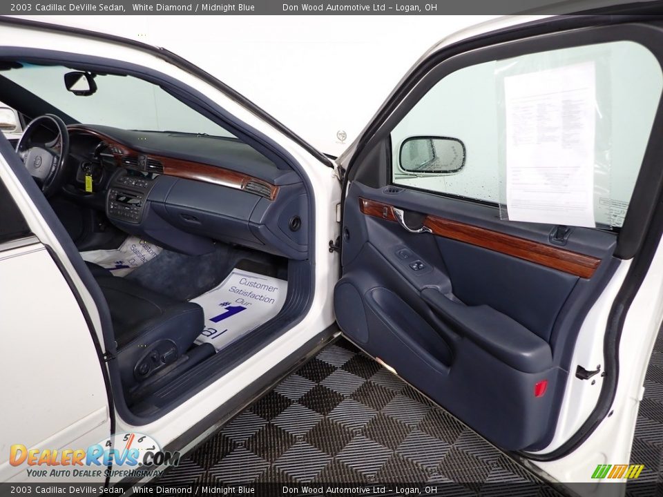 2003 Cadillac DeVille Sedan White Diamond / Midnight Blue Photo #23
