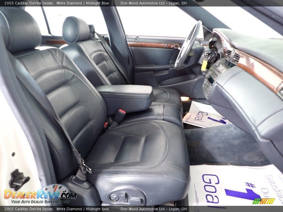 2003 Cadillac DeVille Sedan White Diamond / Midnight Blue Photo #24