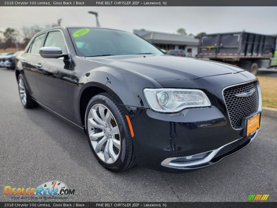 2018 Chrysler 300 Limited Gloss Black / Black Photo #19