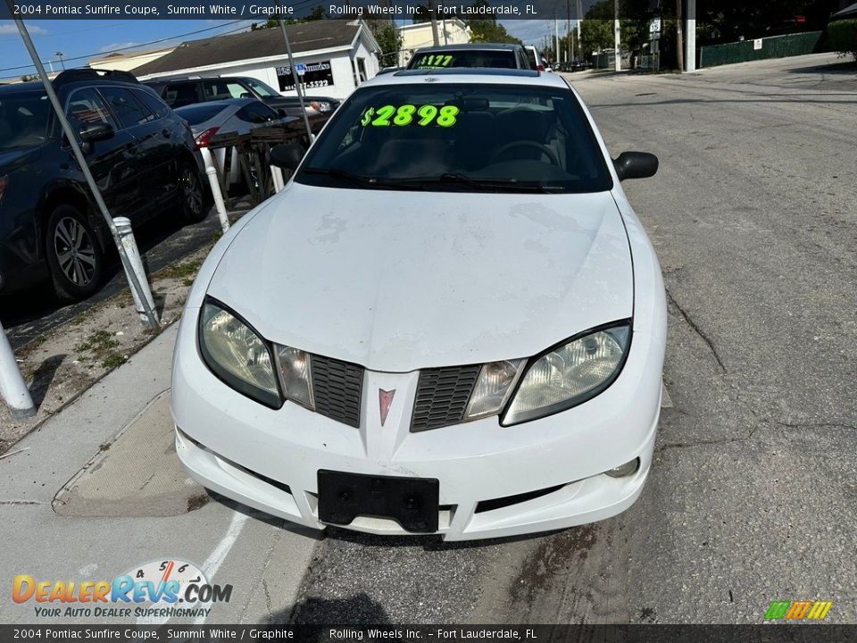 2004 Pontiac Sunfire Coupe Summit White / Graphite Photo #1