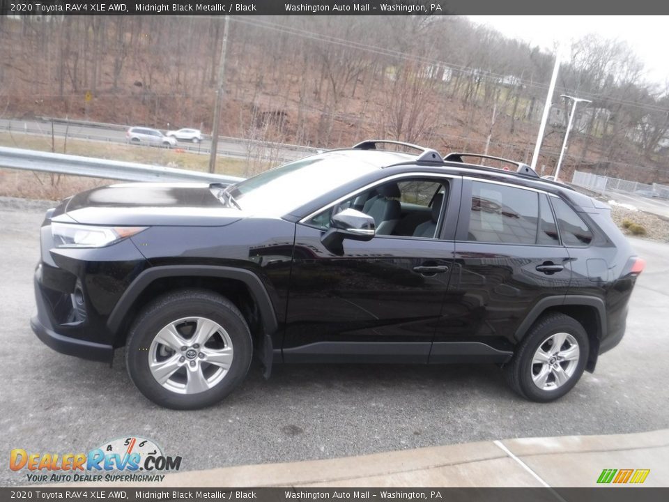 2020 Toyota RAV4 XLE AWD Midnight Black Metallic / Black Photo #14