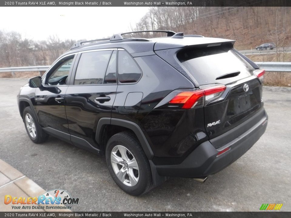 2020 Toyota RAV4 XLE AWD Midnight Black Metallic / Black Photo #15