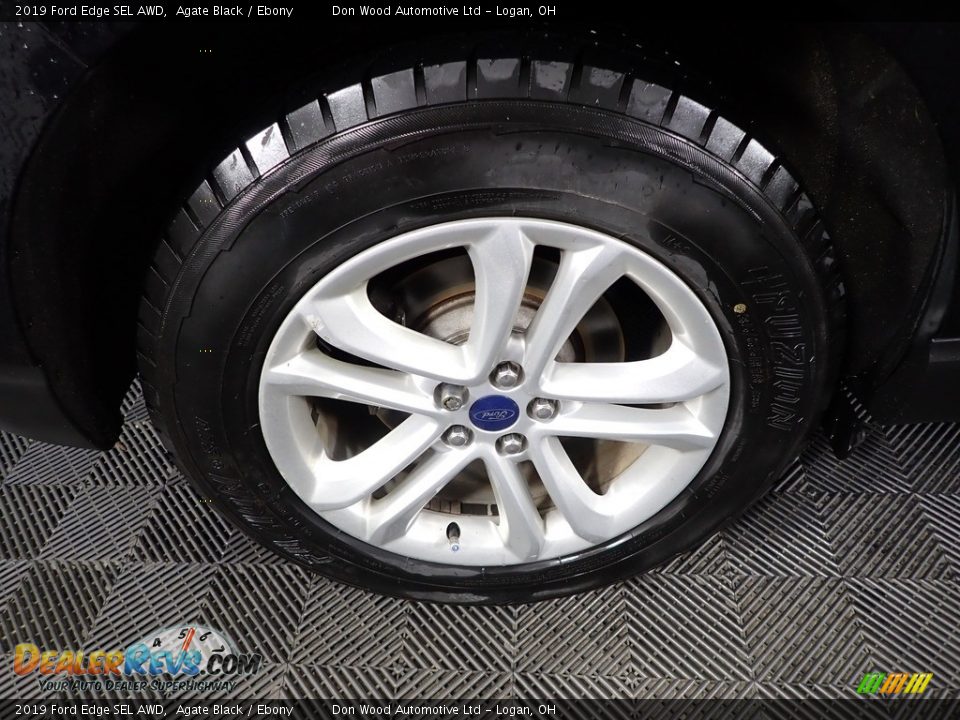 2019 Ford Edge SEL AWD Agate Black / Ebony Photo #30