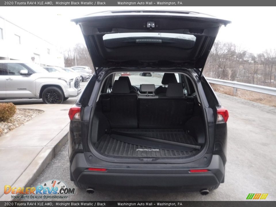 2020 Toyota RAV4 XLE AWD Midnight Black Metallic / Black Photo #30
