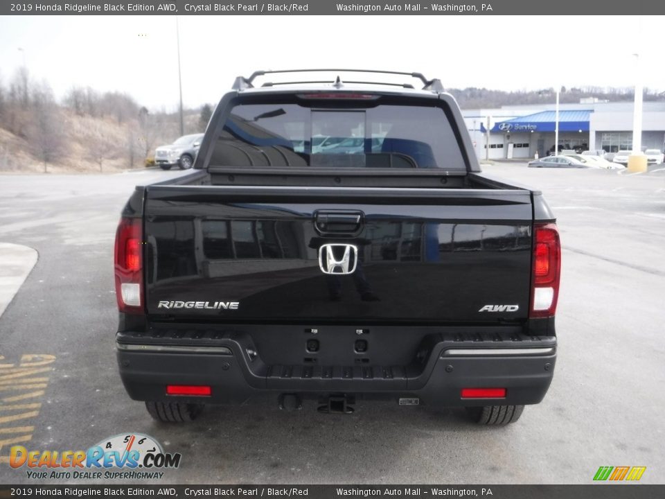 2019 Honda Ridgeline Black Edition AWD Crystal Black Pearl / Black/Red Photo #10