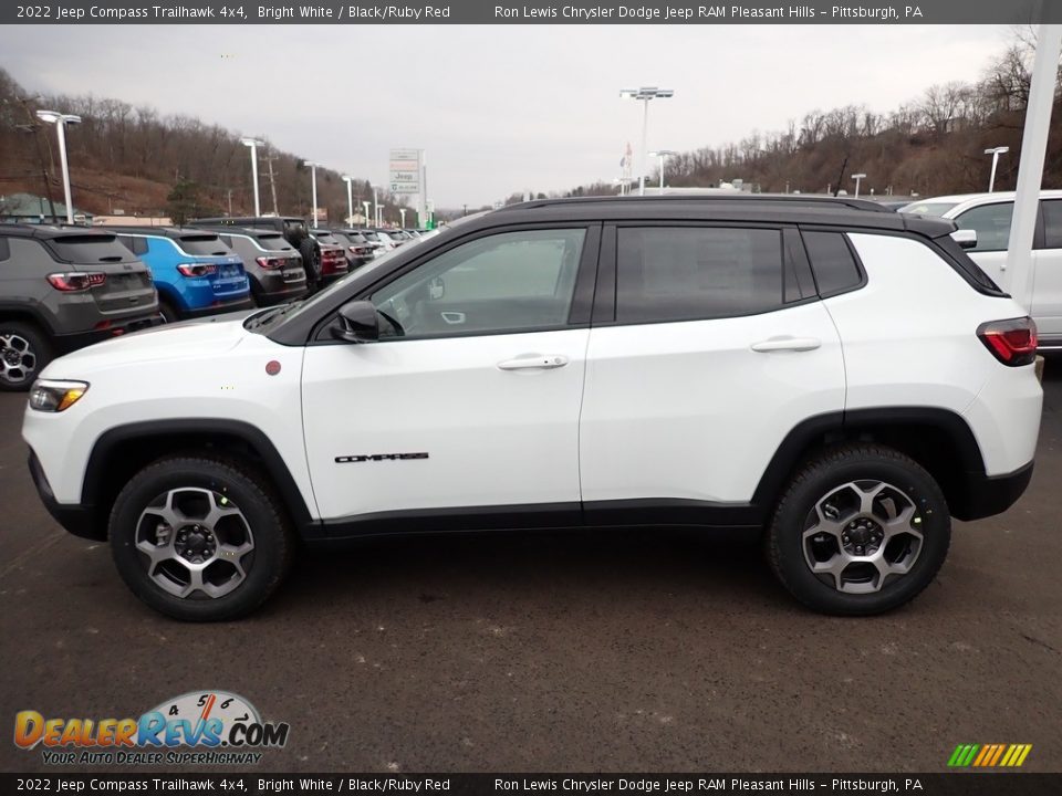 2022 Jeep Compass Trailhawk 4x4 Bright White / Black/Ruby Red Photo #2