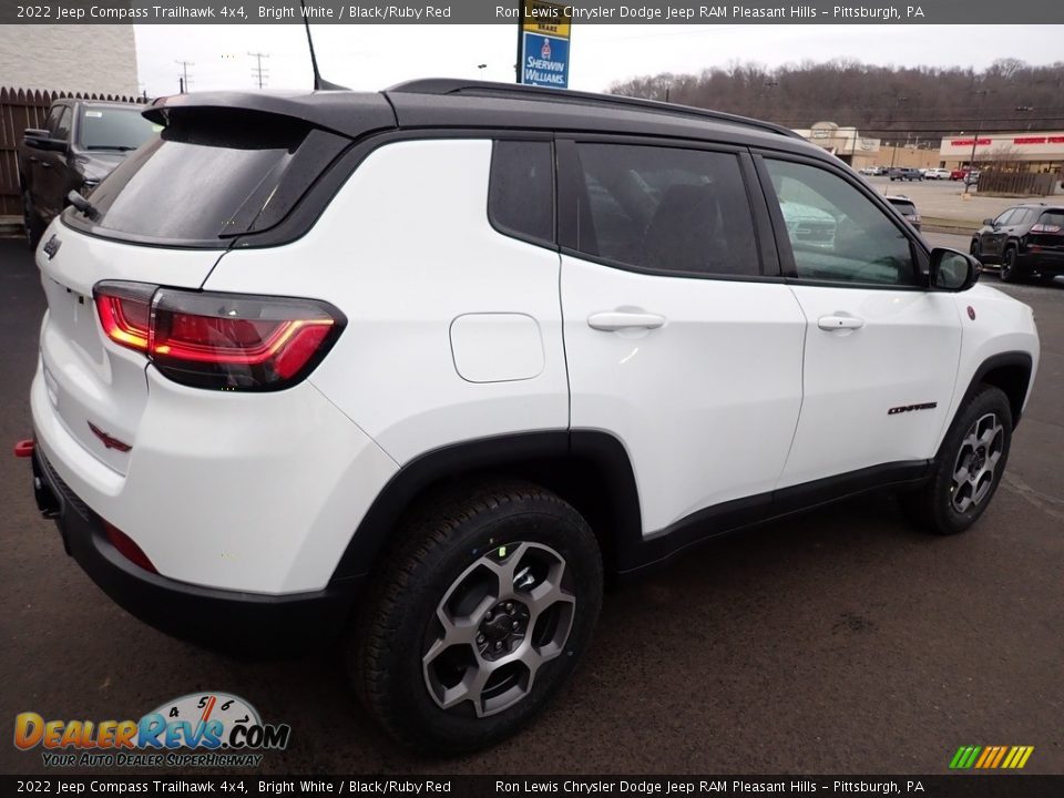 2022 Jeep Compass Trailhawk 4x4 Bright White / Black/Ruby Red Photo #6