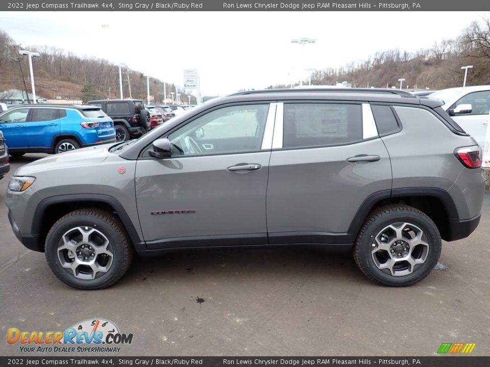 2022 Jeep Compass Trailhawk 4x4 Sting Gray / Black/Ruby Red Photo #2