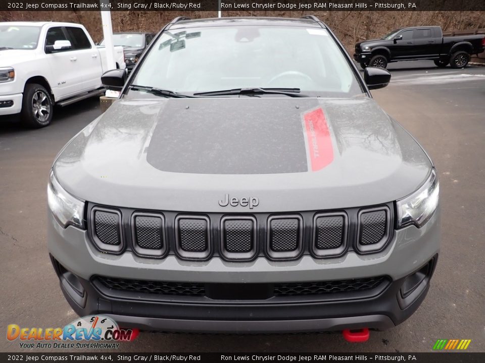 2022 Jeep Compass Trailhawk 4x4 Sting Gray / Black/Ruby Red Photo #9