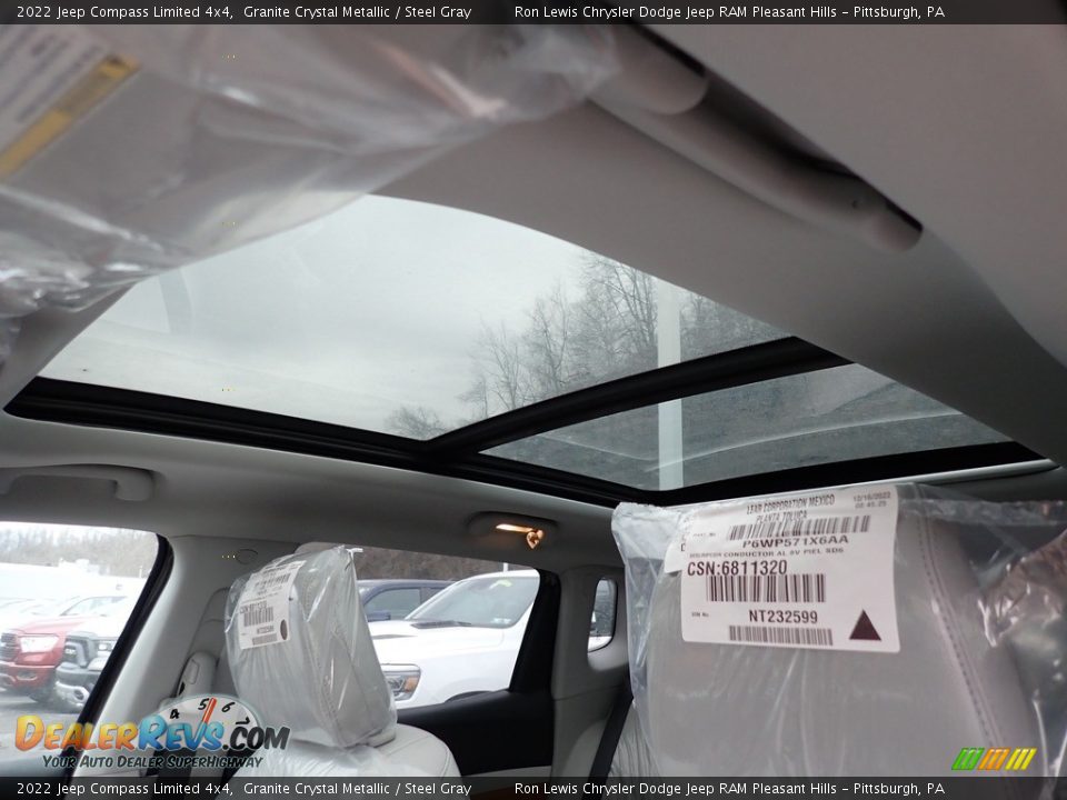 Sunroof of 2022 Jeep Compass Limited 4x4 Photo #18
