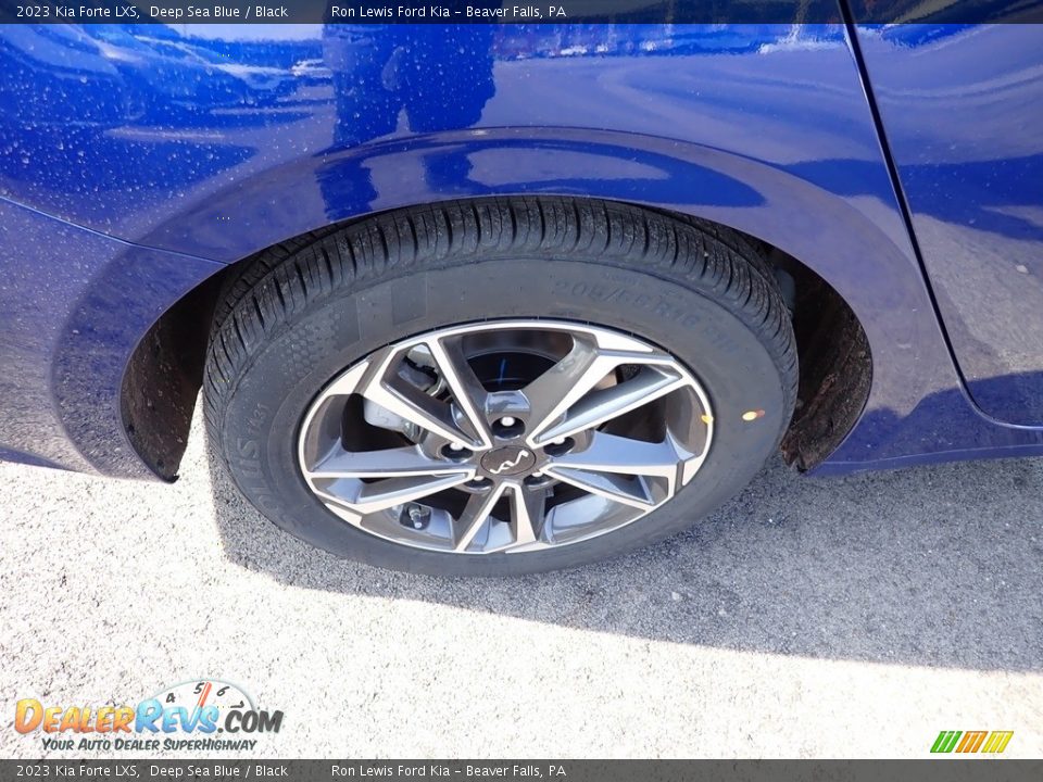 2023 Kia Forte LXS Deep Sea Blue / Black Photo #9