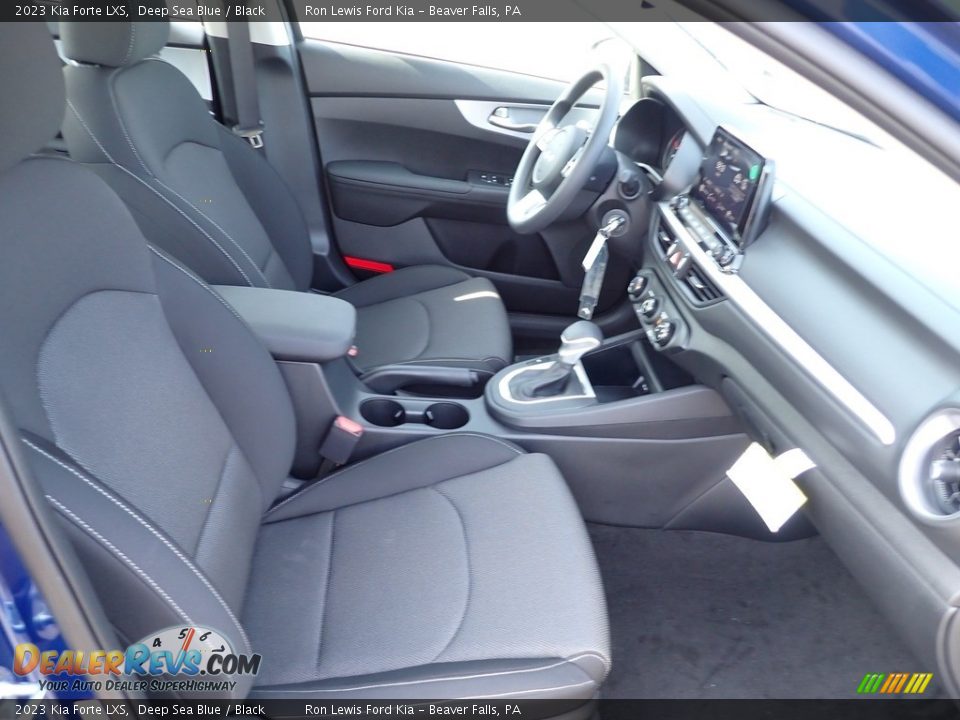 2023 Kia Forte LXS Deep Sea Blue / Black Photo #11