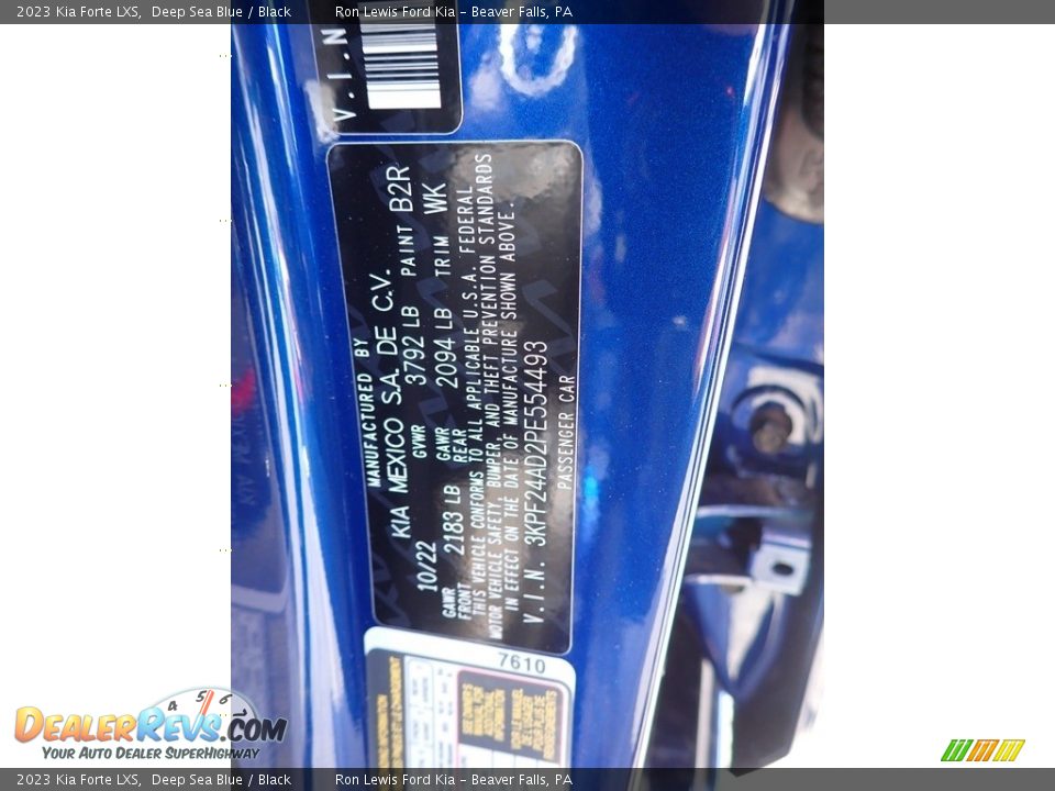 2023 Kia Forte LXS Deep Sea Blue / Black Photo #20