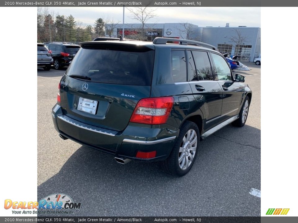 2010 Mercedes-Benz GLK 350 4Matic Jade Green Metallic / Almond/Black Photo #4