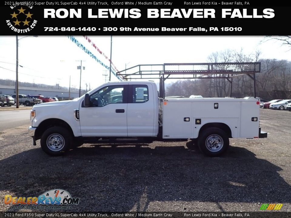 2021 Ford F350 Super Duty XL SuperCab 4x4 Utility Truck Oxford White / Medium Earth Gray Photo #1