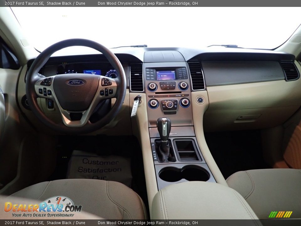 Dashboard of 2017 Ford Taurus SE Photo #23