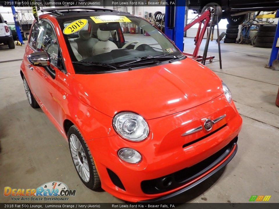2018 Fiat 500 Lounge Luminosa Orange / Ivory (Avorio) Photo #2