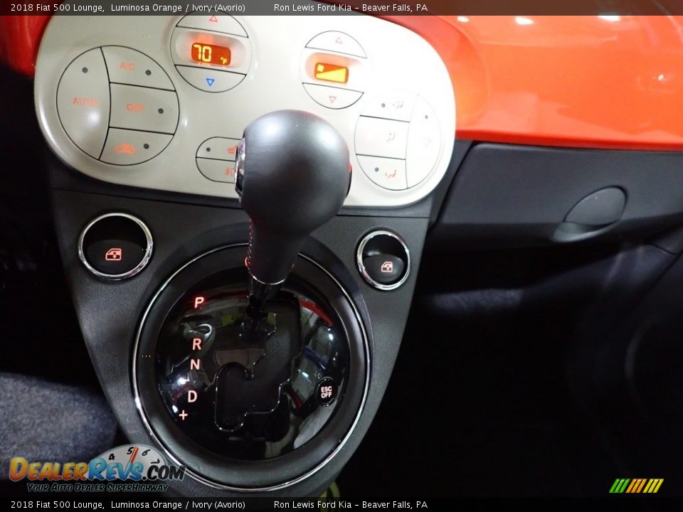 2018 Fiat 500 Lounge Shifter Photo #16