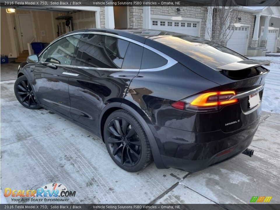 2016 Tesla Model X 75D Solid Black / Black Photo #9