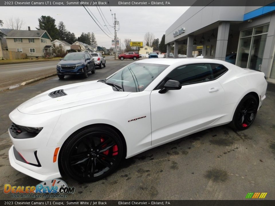 Front 3/4 View of 2023 Chevrolet Camaro LT1 Coupe Photo #2