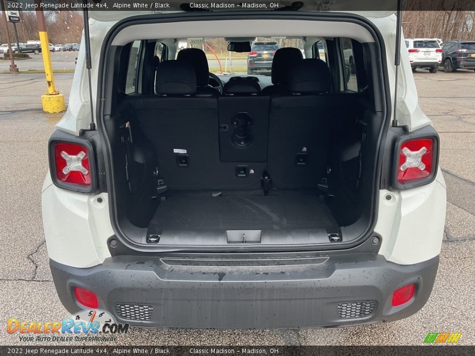 2022 Jeep Renegade Latitude 4x4 Alpine White / Black Photo #7