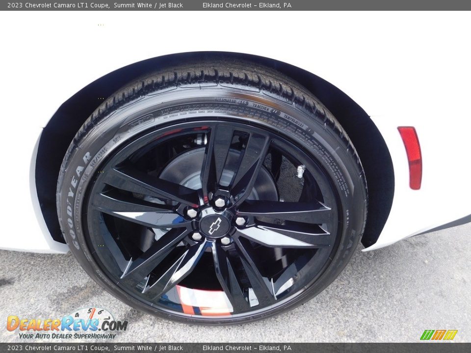 2023 Chevrolet Camaro LT1 Coupe Wheel Photo #15